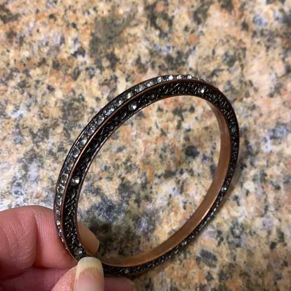 🐝 2/$10 Four classy bracelets - Picture 11 of 11